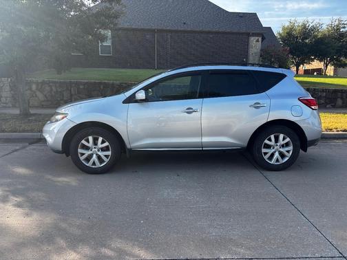 Silver 2011 Nissan Murano SL