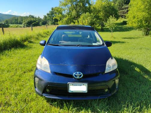 Blue 2014 Toyota Prius Three