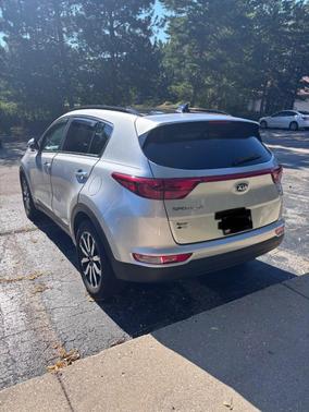 Silver 2018 Kia Sportage EX