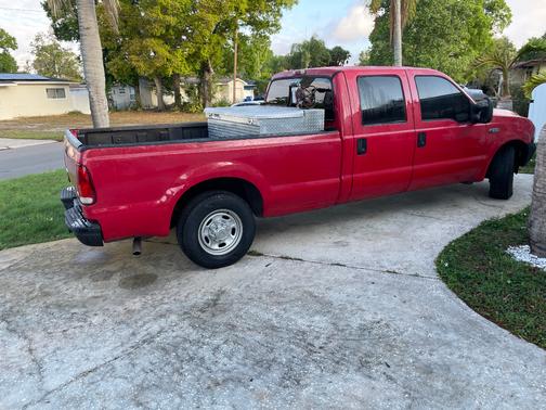 2003 Ford F-250 XL Crew Cab Super Duty