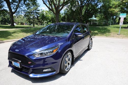 2017 Ford Focus ST Base
