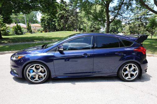 2017 Ford Focus ST Base