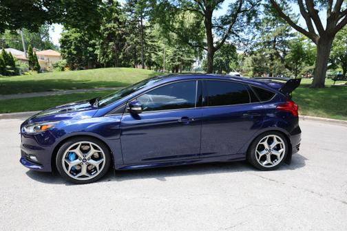 2017 Ford Focus ST Base