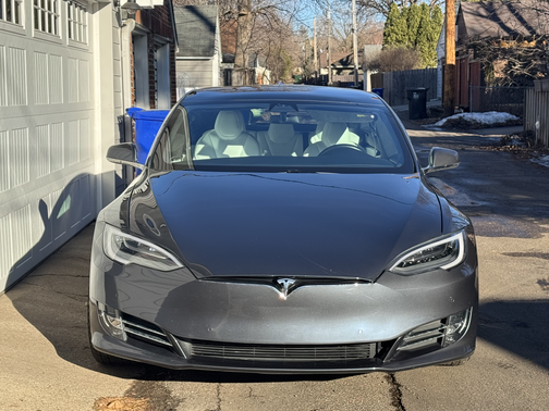 2020 Tesla Model S Performance