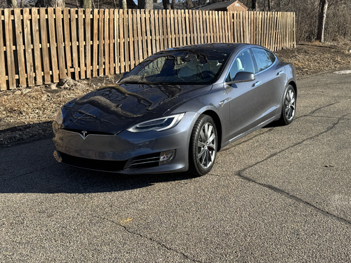 2020 Tesla Model S Performance