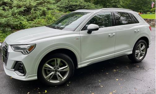 2024 Audi Q3 45 S line Premium