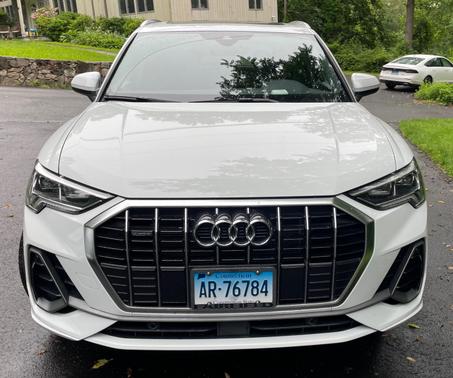 2024 Audi Q3 45 S line Premium