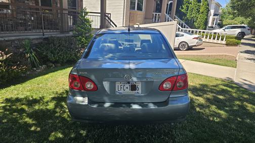Green 2005 Toyota Corolla LE