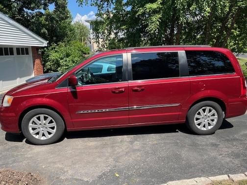 2013 Chrysler Town & Country Touring