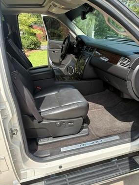 White 2010 GMC Sierra 1500 Denali