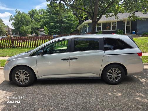 Silver 2014 Honda Odyssey LX