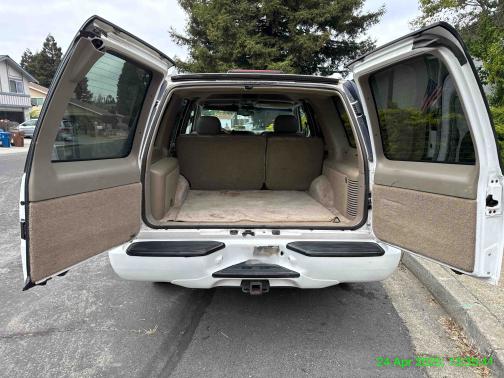 2000 Cadillac Escalade 4WD