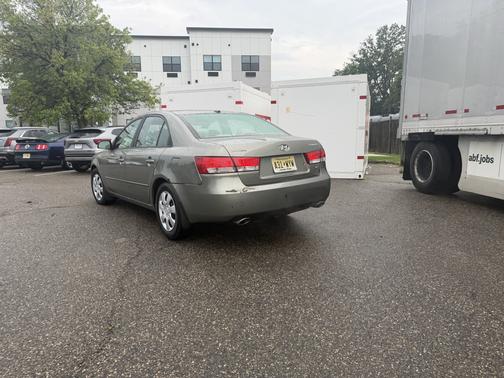 Gray 2008 Hyundai SONATA GLS