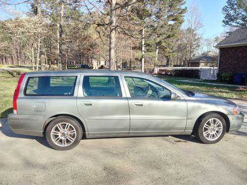 2006 Volvo V70 2.4