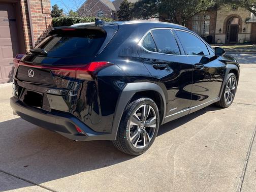 2019 Lexus UX 250h Base