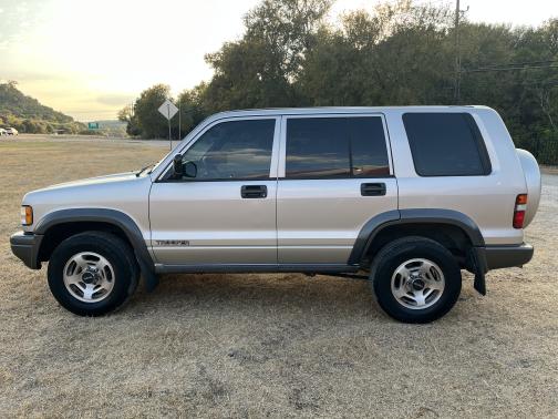 1996 Isuzu Trooper LS