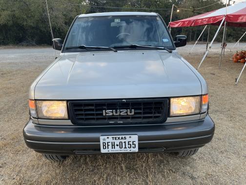 1996 Isuzu Trooper LS
