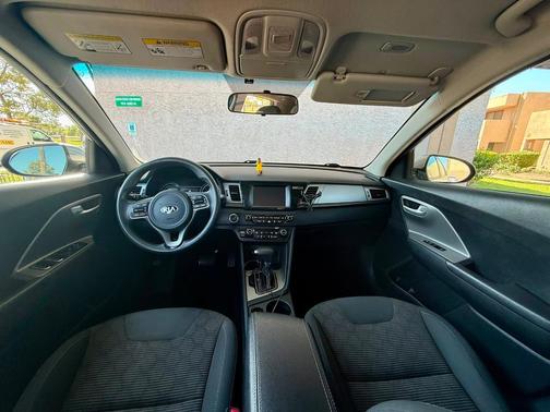 Gray 2019 Kia Niro LX