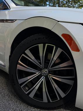 White 2019 Volkswagen Arteon 2.0T SEL