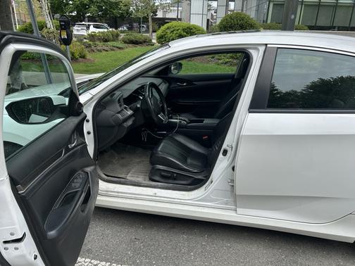 White 2016 Honda Civic EX-L