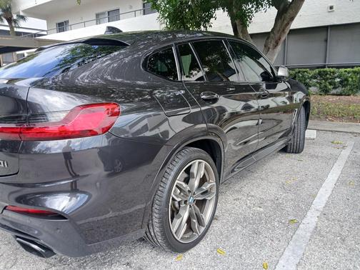 Gray 2020 BMW X4 M40i