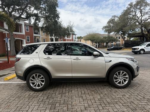 2017 Land Rover Discovery Sport HSE