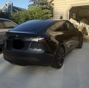 2024 Tesla Model Y Performance