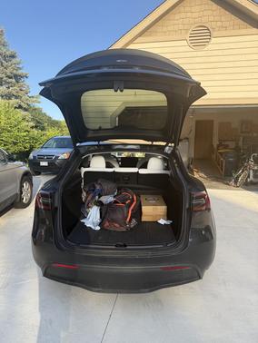 2024 Tesla Model Y Performance