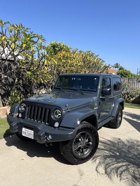 Gray 2018 Jeep Wrangler JK Sport
