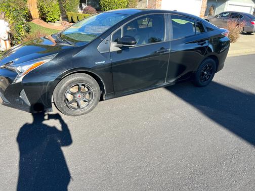 2017 Toyota Prius Four