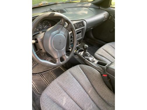Photo 4 of 5 of 2004 Chevrolet Cavalier Base