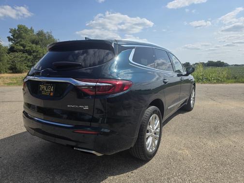 Green 2019 Buick Enclave Essence