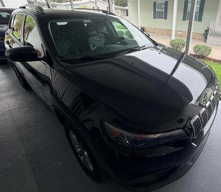 Black 2021 Jeep Cherokee Latitude Lux