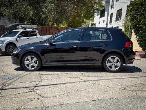 2017 Volkswagen Golf TSI Wolfsburg Edition 4-Door