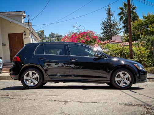 2017 Volkswagen Golf TSI Wolfsburg Edition 4-Door