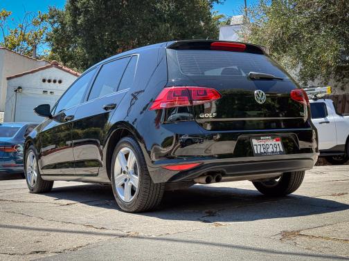 2017 Volkswagen Golf TSI Wolfsburg Edition 4-Door