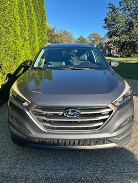 Gray 2016 Hyundai TUCSON Sport