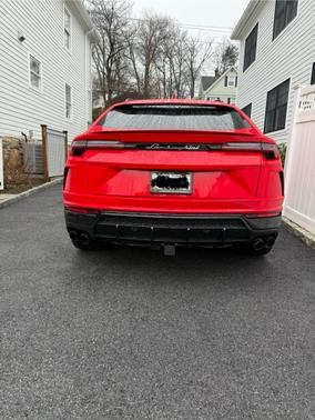 2020 Lamborghini Urus Base
