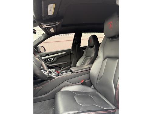 2020 Lamborghini Urus Base