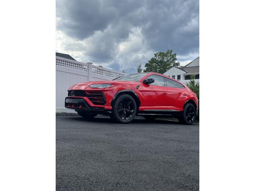 2020 Lamborghini Urus Base