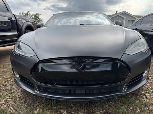 2016 Tesla Model S P90D