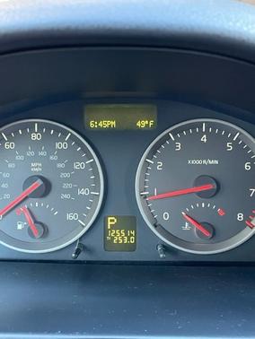 Photo 3 of 8 of 2006 Volvo S40 T5