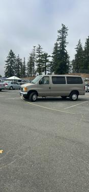 2007 Ford E350 Super Duty XLT Wagon