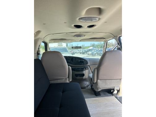 2007 Ford E350 Super Duty XLT Wagon