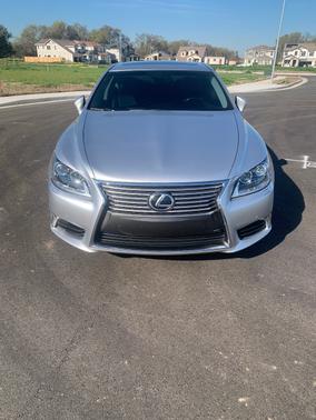 Silver 2015 Lexus LS 460 Crafted Line