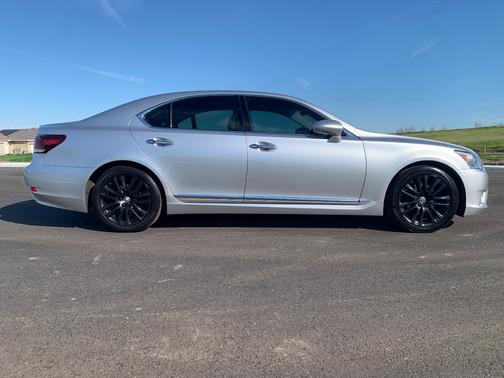 Silver 2015 Lexus LS 460 Crafted Line