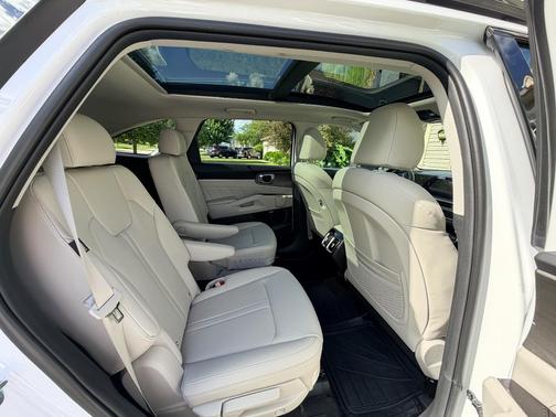White 2026 Kia Sorento X-Line SX
