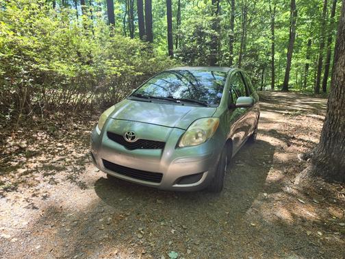 Silver 2010 Toyota Yaris Base