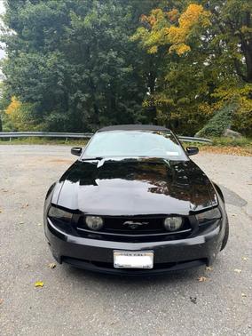 Black 2012 Ford Mustang GT Premium