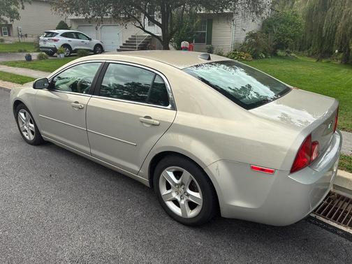 Beige 2012 Chevrolet Malibu LS